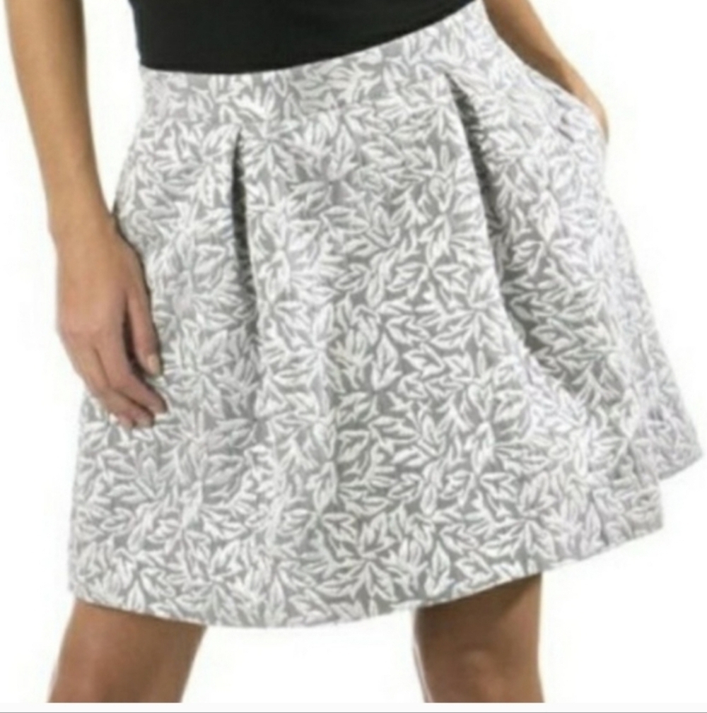 Behnaz Sarafpour gray and silver mini skirt size 7